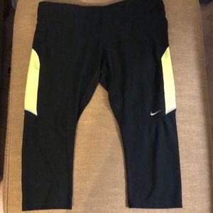 Nike Dri Fit Capris